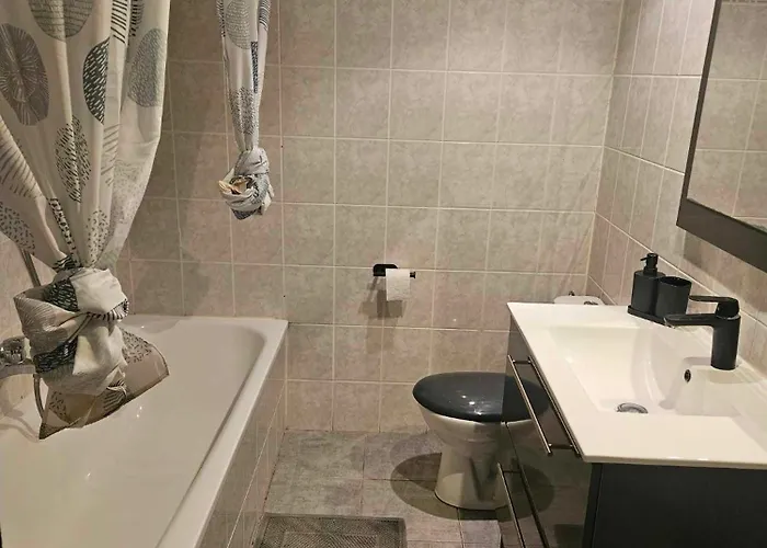 Maison Confort 4 Ch 8p Domaine Prive Avec Piscines, Et A 10 Min A Pied 펜션