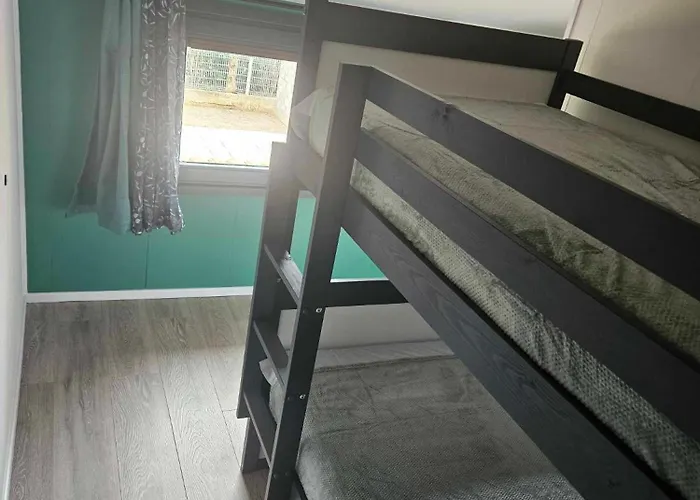 Maison Confort 4 Ch 8p Domaine Prive Avec Piscines, Et A 10 Min A Pied 펜션 *