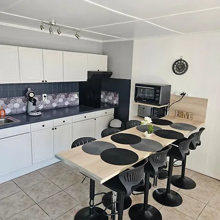 Hébergement de vacances Maison Confort 4 Ch 8p Domaine Prive Avec Piscines, Et A 10 Min A Pied Portiragnes