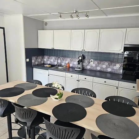 Maison Confort 4 Ch 8p Domaine Prive Avec Piscines, Et A 10 Min A Pied Holiday home Portiragnes
