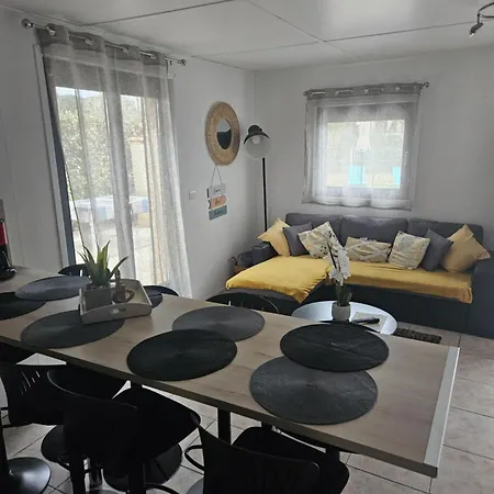 Maison Confort 4 Ch 8p Domaine Prive Avec Piscines, Et A 10 Min A Pied