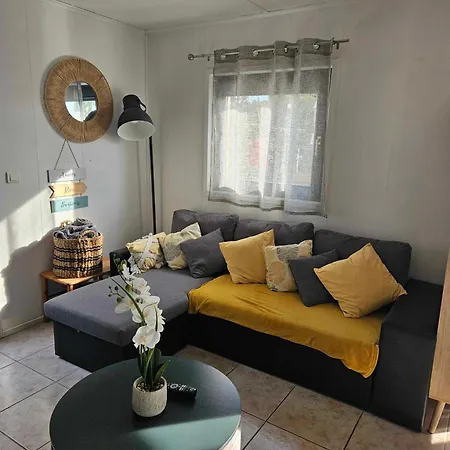 Maison Confort 4 Ch 8p Domaine Prive Avec Piscines, Et A 10 Min A Pied Holiday home *