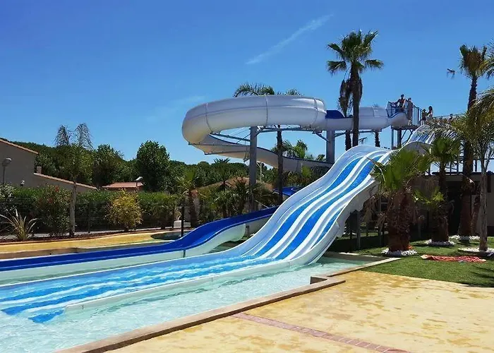 Dom wakacyjny Maison Confort 4 Ch 8p Domaine Prive Avec Piscines, Et A 10 Min A Pied Portiragnes