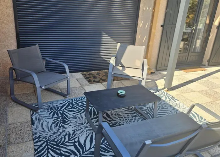 Maison Confort 4 Ch 8p Domaine Prive Avec Piscines, Et A 10 Min A Pied Dom wakacyjny Portiragnes